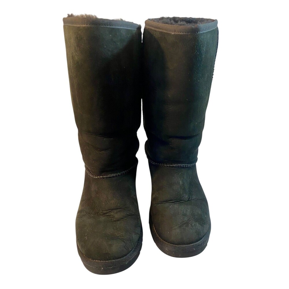 UGG Womens Classic Boots US Sz 6 Black Suede Sheepskin Lined Boots Australia